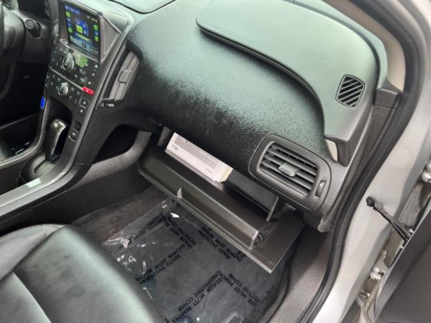 2013 Silver /Black Chevrolet Volt Premium w/ Navigation and LEP (1G1RH6E44DU) with an Plug-In Hybrid engine, Automatic transmission, located at 940 North Main Street, Cedar City, UT, 84720, (435) 628-0023, 37.692936, -113.061897 - We specialize in helping ALL people get the best financing available. No matter your credit score, good, bad or none we can get you an amazing rate. Had a bankruptcy, divorce, or repossessions? We give you the green light to get your credit back on the road. Low down and affordable payments that fit - Photo#29