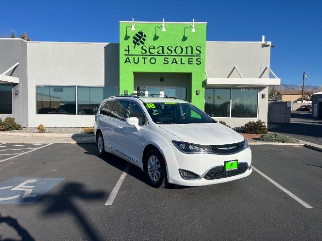 photo of 2018 Chrysler Pacifica Touring L