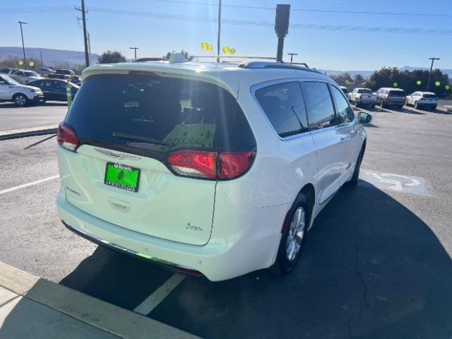 2018 Bright White Clearcoat /Black/Alloy Chrysler Pacifica Touring L (2C4RC1BG5JR) with an 3.6L V-6 DOHC engine, Automatic transmission, located at 940 North Main Street, Cedar City, UT, 84720, (435) 628-0023, 37.692936, -113.061897 - We specialize in helping ALL people get the best financing available. No matter your credit score, good, bad or none we can get you an amazing rate. Had a bankruptcy, divorce, or repossessions? We give you the green light to get your credit back on the road. Low down and affordable payments that fit - Photo#6