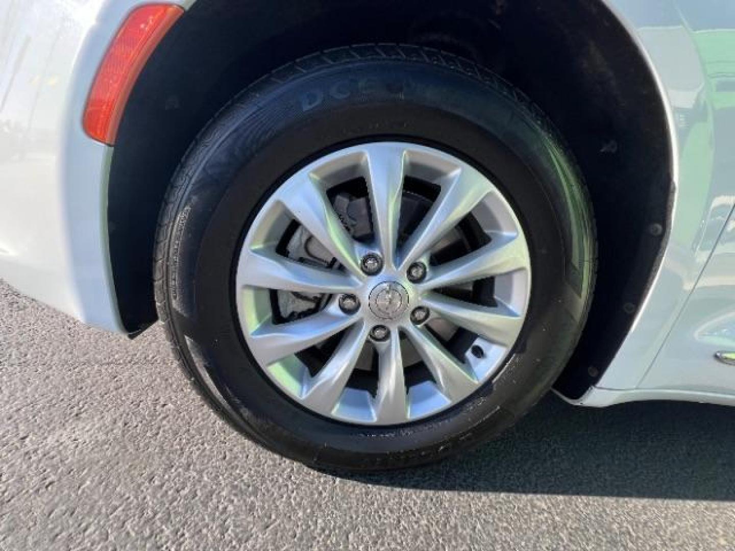 2018 Bright White Clearcoat /Black/Alloy Chrysler Pacifica Touring L (2C4RC1BG5JR) with an 3.6L V-6 DOHC engine, Automatic transmission, located at 940 North Main Street, Cedar City, UT, 84720, (435) 628-0023, 37.692936, -113.061897 - We specialize in helping ALL people get the best financing available. No matter your credit score, good, bad or none we can get you an amazing rate. Had a bankruptcy, divorce, or repossessions? We give you the green light to get your credit back on the road. Low down and affordable payments that fit - Photo#10