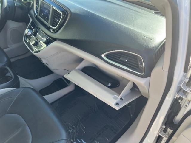 2018 Bright White Clearcoat /Black/Alloy Chrysler Pacifica Touring L (2C4RC1BG5JR) with an 3.6L V-6 DOHC engine, Automatic transmission, located at 940 North Main Street, Cedar City, UT, 84720, (435) 628-0023, 37.692936, -113.061897 - We specialize in helping ALL people get the best financing available. No matter your credit score, good, bad or none we can get you an amazing rate. Had a bankruptcy, divorce, or repossessions? We give you the green light to get your credit back on the road. Low down and affordable payments that fit - Photo#29