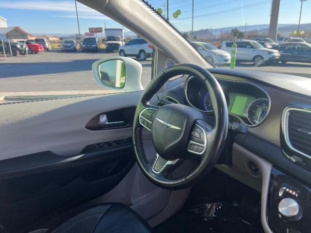 2018 Bright White Clearcoat /Black/Alloy Chrysler Pacifica Touring L (2C4RC1BG5JR) with an 3.6L V-6 DOHC engine, Automatic transmission, located at 940 North Main Street, Cedar City, UT, 84720, (435) 628-0023, 37.692936, -113.061897 - We specialize in helping ALL people get the best financing available. No matter your credit score, good, bad or none we can get you an amazing rate. Had a bankruptcy, divorce, or repossessions? We give you the green light to get your credit back on the road. Low down and affordable payments that fit - Photo#30