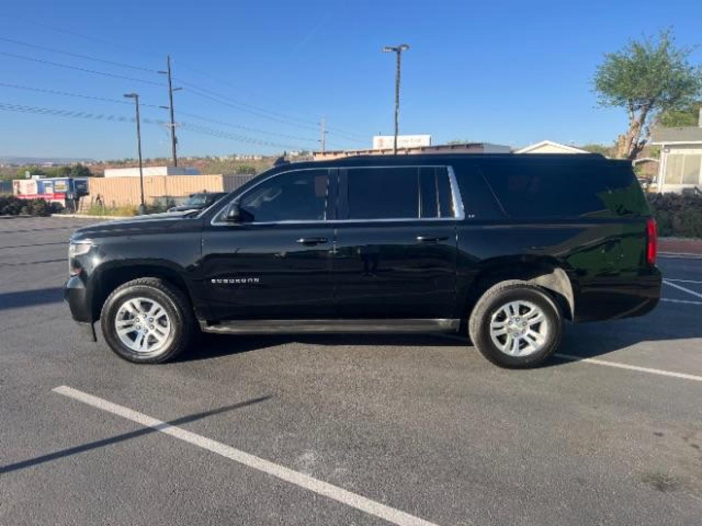 2018 Black /Jet Black/Dark Ash Chevrolet Suburban LT (1GNSKHKCXJR) with an EcoTec3 5.3L V-8 gasoline direct injection engine, Automatic transmission, located at 1865 East Red Hills Pkwy, St. George, 84770, (435) 628-0023, 37.120850, -113.543640 - We specialize in helping ALL people get the best financing available. No matter your credit score, good, bad or none we can get you an amazing rate. Had a bankruptcy, divorce, or repossessions? We give you the green light to get your credit back on the road. Low down and affordable payments that fit - Photo#3