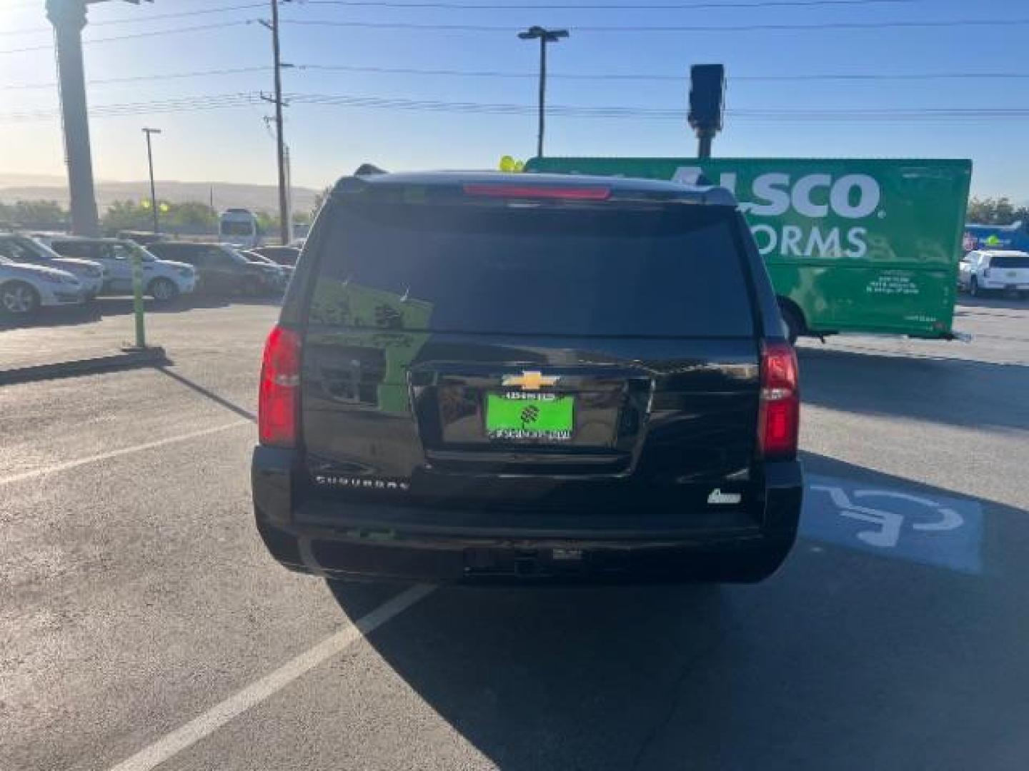 2018 Black /Jet Black/Dark Ash Chevrolet Suburban LT (1GNSKHKCXJR) with an EcoTec3 5.3L V-8 gasoline direct injection engine, Automatic transmission, located at 1865 East Red Hills Pkwy, St. George, 84770, (435) 628-0023, 37.120850, -113.543640 - We specialize in helping ALL people get the best financing available. No matter your credit score, good, bad or none we can get you an amazing rate. Had a bankruptcy, divorce, or repossessions? We give you the green light to get your credit back on the road. Low down and affordable payments that fit - Photo#5