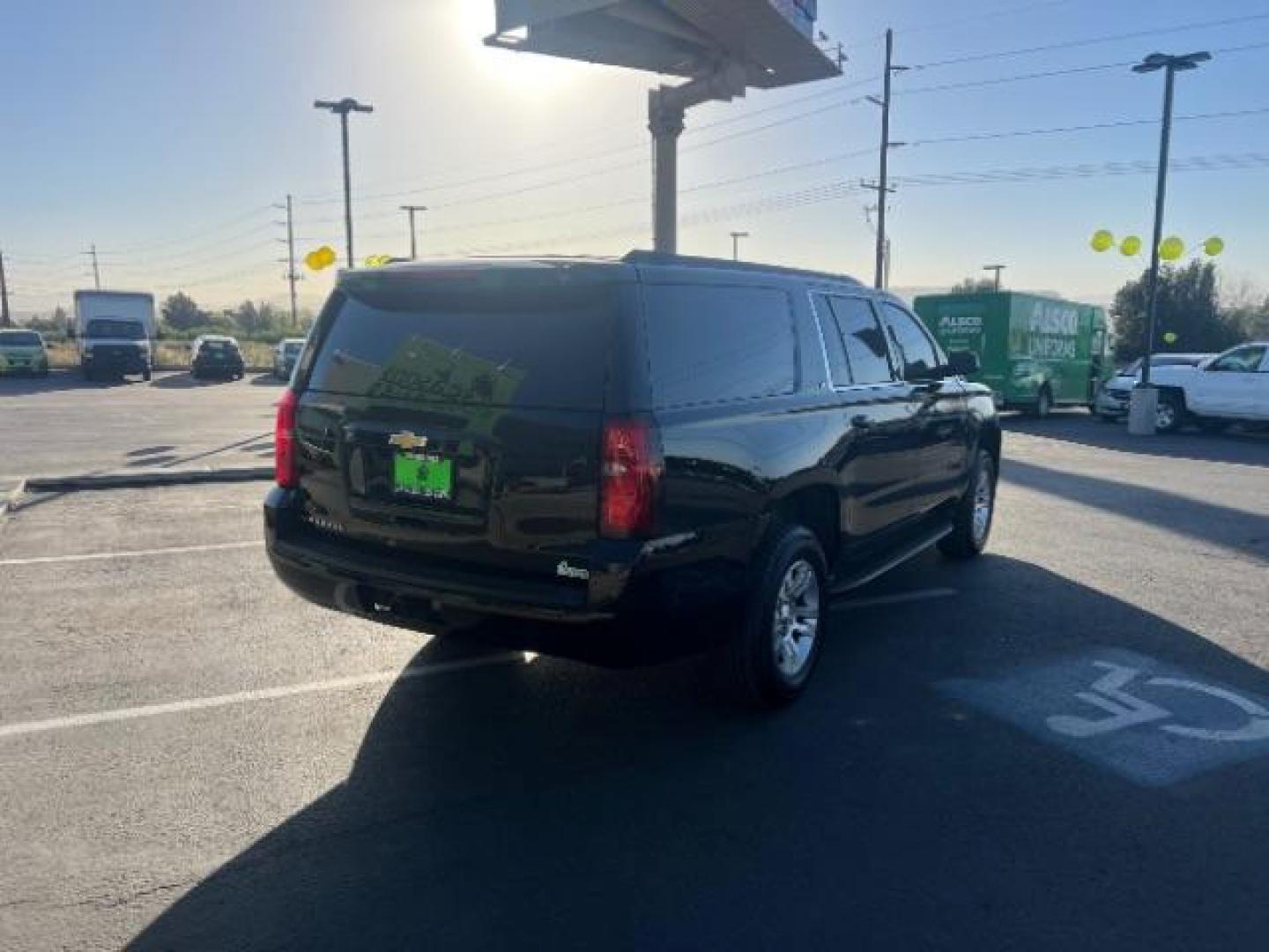 2018 Black /Jet Black/Dark Ash Chevrolet Suburban LT (1GNSKHKCXJR) with an EcoTec3 5.3L V-8 gasoline direct injection engine, Automatic transmission, located at 1865 East Red Hills Pkwy, St. George, 84770, (435) 628-0023, 37.120850, -113.543640 - We specialize in helping ALL people get the best financing available. No matter your credit score, good, bad or none we can get you an amazing rate. Had a bankruptcy, divorce, or repossessions? We give you the green light to get your credit back on the road. Low down and affordable payments that fit - Photo#6