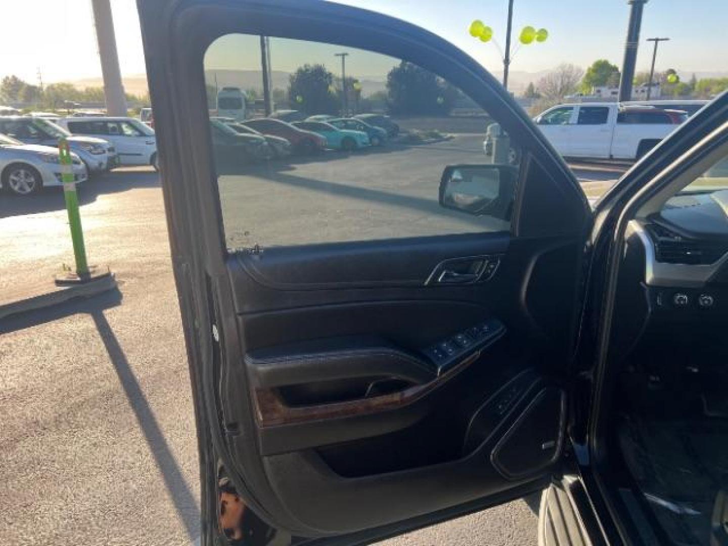 2018 Black /Jet Black/Dark Ash Chevrolet Suburban LT (1GNSKHKCXJR) with an EcoTec3 5.3L V-8 gasoline direct injection engine, Automatic transmission, located at 1865 East Red Hills Pkwy, St. George, 84770, (435) 628-0023, 37.120850, -113.543640 - We specialize in helping ALL people get the best financing available. No matter your credit score, good, bad or none we can get you an amazing rate. Had a bankruptcy, divorce, or repossessions? We give you the green light to get your credit back on the road. Low down and affordable payments that fit - Photo#12