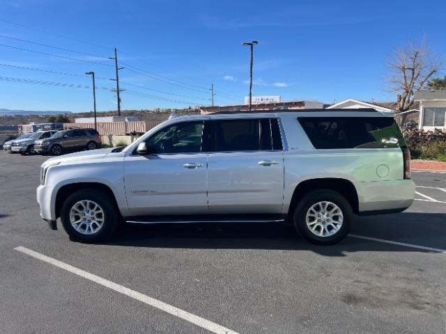 2019 Quicksilver Metallic /Jet Black GMC Yukon XL SLT (1GKS2GKCXKR) , Automatic transmission, located at 1865 East Red Hills Pkwy, St. George, 84770, (435) 628-0023, 37.120850, -113.543640 - We specialize in helping ALL people get the best financing available. No matter your credit score, good, bad or none we can get you an amazing rate. Had a bankruptcy, divorce, or repossessions? We give you the green light to get your credit back on the road. Low down and affordable payments that fit - Photo#3