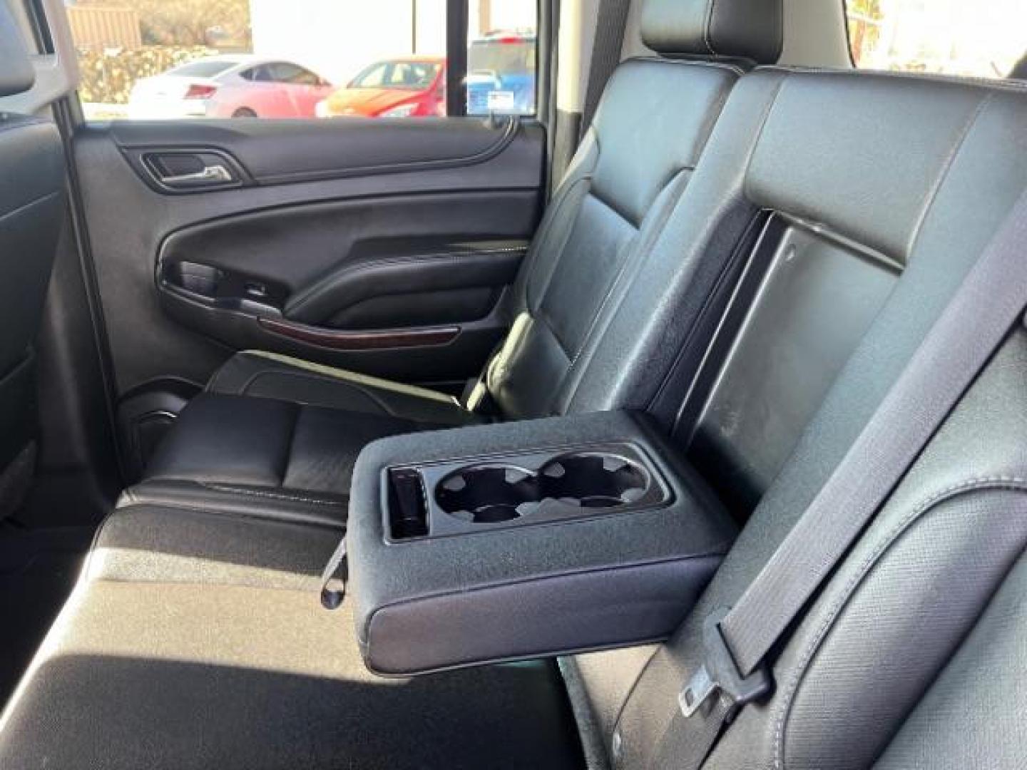 2019 Quicksilver Metallic /Jet Black GMC Yukon XL SLT (1GKS2GKCXKR) , Automatic transmission, located at 1865 East Red Hills Pkwy, St. George, 84770, (435) 628-0023, 37.120850, -113.543640 - We specialize in helping ALL people get the best financing available. No matter your credit score, good, bad or none we can get you an amazing rate. Had a bankruptcy, divorce, or repossessions? We give you the green light to get your credit back on the road. Low down and affordable payments that fit- Photo#20