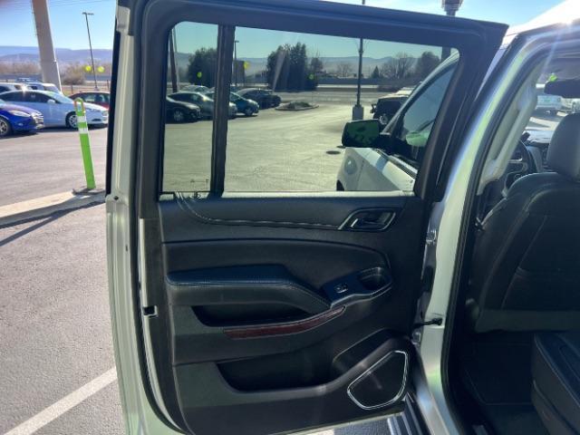 2019 Quicksilver Metallic /Jet Black GMC Yukon XL SLT (1GKS2GKCXKR) , Automatic transmission, located at 1865 East Red Hills Pkwy, St. George, 84770, (435) 628-0023, 37.120850, -113.543640 - We specialize in helping ALL people get the best financing available. No matter your credit score, good, bad or none we can get you an amazing rate. Had a bankruptcy, divorce, or repossessions? We give you the green light to get your credit back on the road. Low down and affordable payments that fit - Photo#22