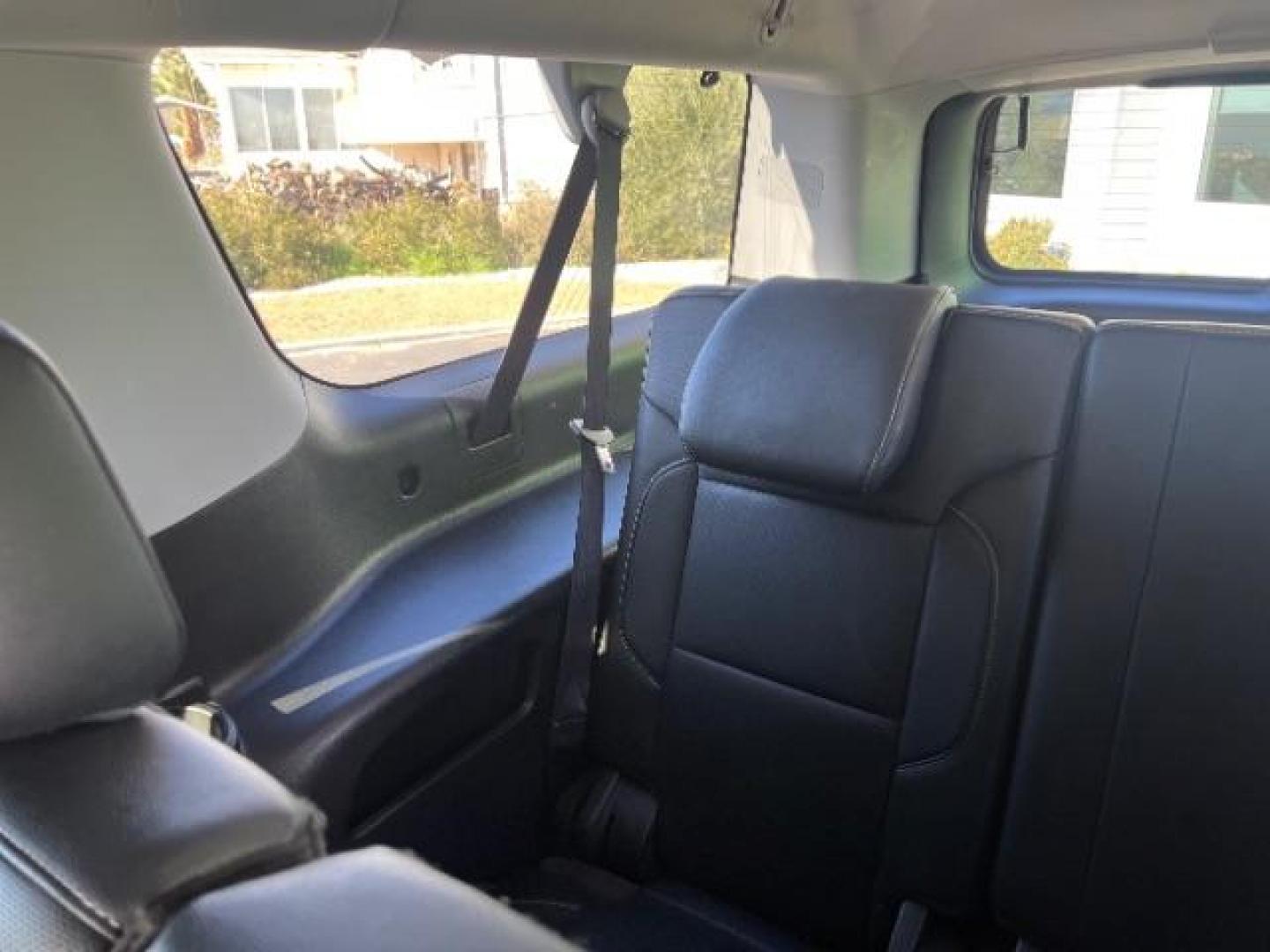 2019 Quicksilver Metallic /Jet Black GMC Yukon XL SLT (1GKS2GKCXKR) , Automatic transmission, located at 1865 East Red Hills Pkwy, St. George, 84770, (435) 628-0023, 37.120850, -113.543640 - We specialize in helping ALL people get the best financing available. No matter your credit score, good, bad or none we can get you an amazing rate. Had a bankruptcy, divorce, or repossessions? We give you the green light to get your credit back on the road. Low down and affordable payments that fit- Photo#27
