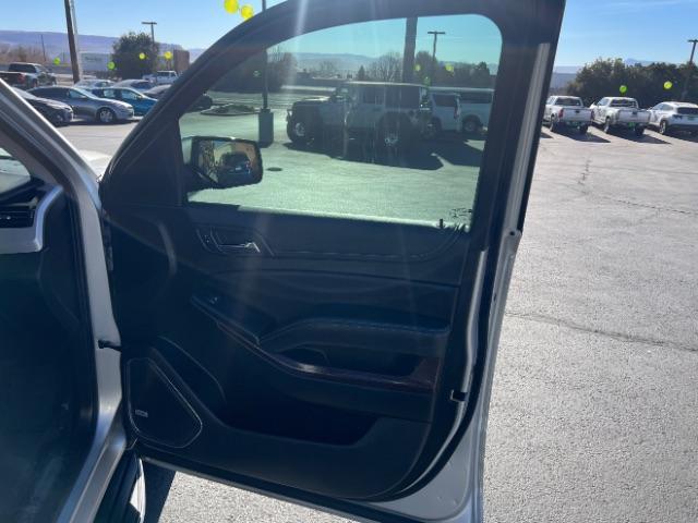 2019 Quicksilver Metallic /Jet Black GMC Yukon XL SLT (1GKS2GKCXKR) , Automatic transmission, located at 1865 East Red Hills Pkwy, St. George, 84770, (435) 628-0023, 37.120850, -113.543640 - We specialize in helping ALL people get the best financing available. No matter your credit score, good, bad or none we can get you an amazing rate. Had a bankruptcy, divorce, or repossessions? We give you the green light to get your credit back on the road. Low down and affordable payments that fit - Photo#29