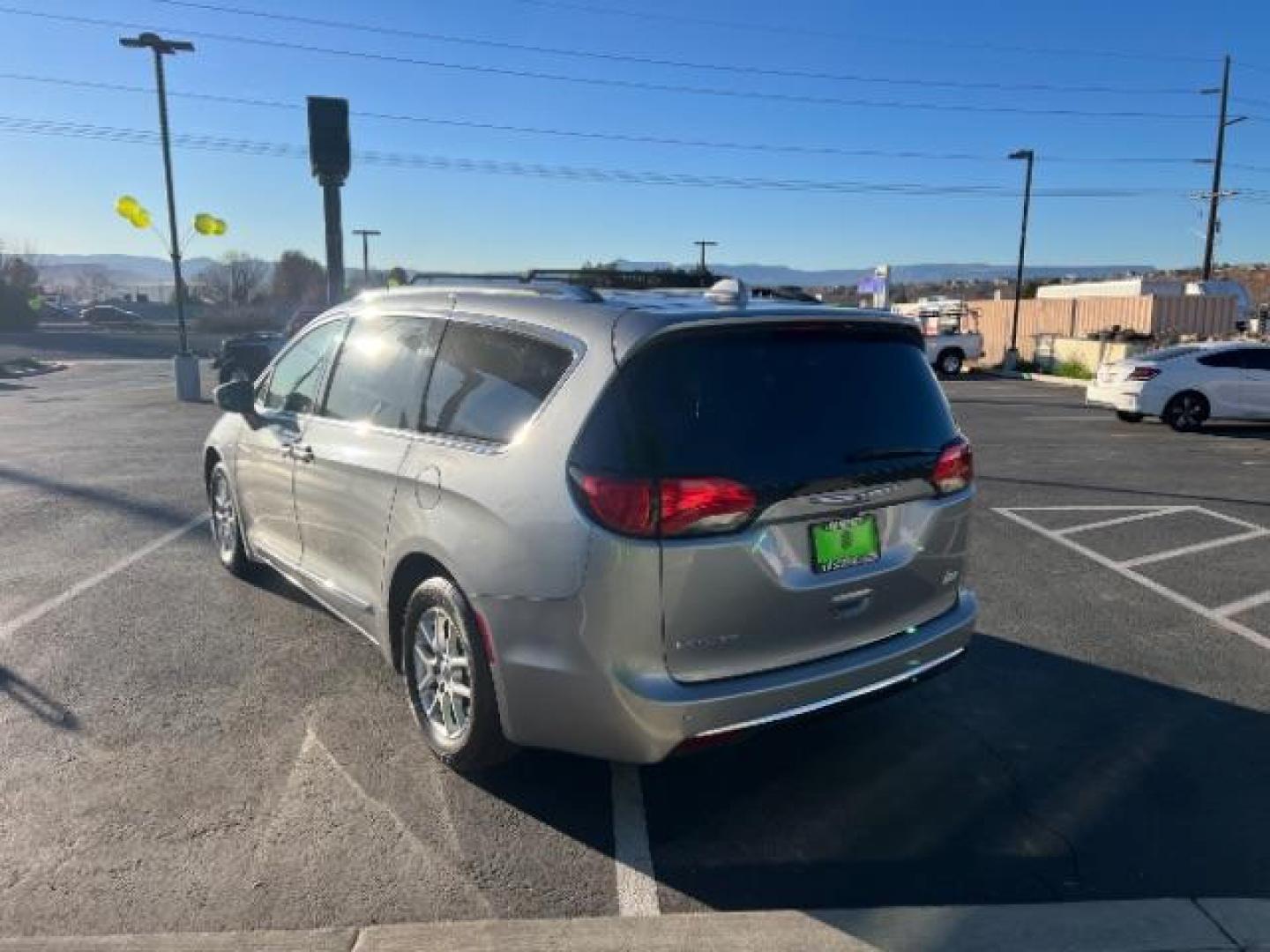 2020 Ceramic Gray Clearcoat /Black/Alloy Chrysler Pacifica Touring L (2C4RC1BG4LR) with an 3.6L V-6 DOHC engine, Automatic transmission, located at 1865 East Red Hills Pkwy, St. George, 84770, (435) 628-0023, 37.120850, -113.543640 - We specialize in helping ALL people get the best financing available. No matter your credit score, good, bad or none we can get you an amazing rate. Had a bankruptcy, divorce, or repossessions? We give you the green light to get your credit back on the road. Low down and affordable payments that fit - Photo#4