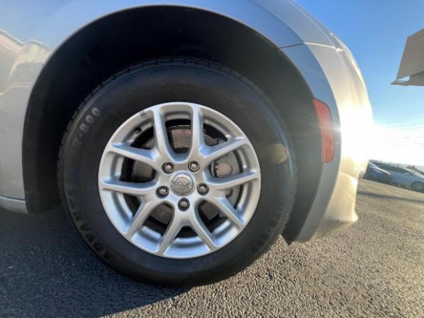 2020 Ceramic Gray Clearcoat /Black/Alloy Chrysler Pacifica Touring L (2C4RC1BG4LR) with an 3.6L V-6 DOHC engine, Automatic transmission, located at 1865 East Red Hills Pkwy, St. George, 84770, (435) 628-0023, 37.120850, -113.543640 - We specialize in helping ALL people get the best financing available. No matter your credit score, good, bad or none we can get you an amazing rate. Had a bankruptcy, divorce, or repossessions? We give you the green light to get your credit back on the road. Low down and affordable payments that fit - Photo#9