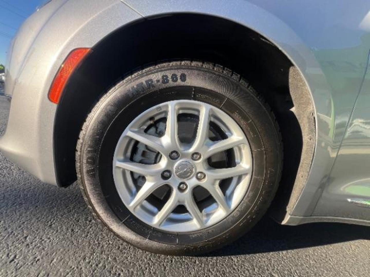 2020 Ceramic Gray Clearcoat /Black/Alloy Chrysler Pacifica Touring L (2C4RC1BG4LR) with an 3.6L V-6 DOHC engine, Automatic transmission, located at 1865 East Red Hills Pkwy, St. George, 84770, (435) 628-0023, 37.120850, -113.543640 - We specialize in helping ALL people get the best financing available. No matter your credit score, good, bad or none we can get you an amazing rate. Had a bankruptcy, divorce, or repossessions? We give you the green light to get your credit back on the road. Low down and affordable payments that fit - Photo#10