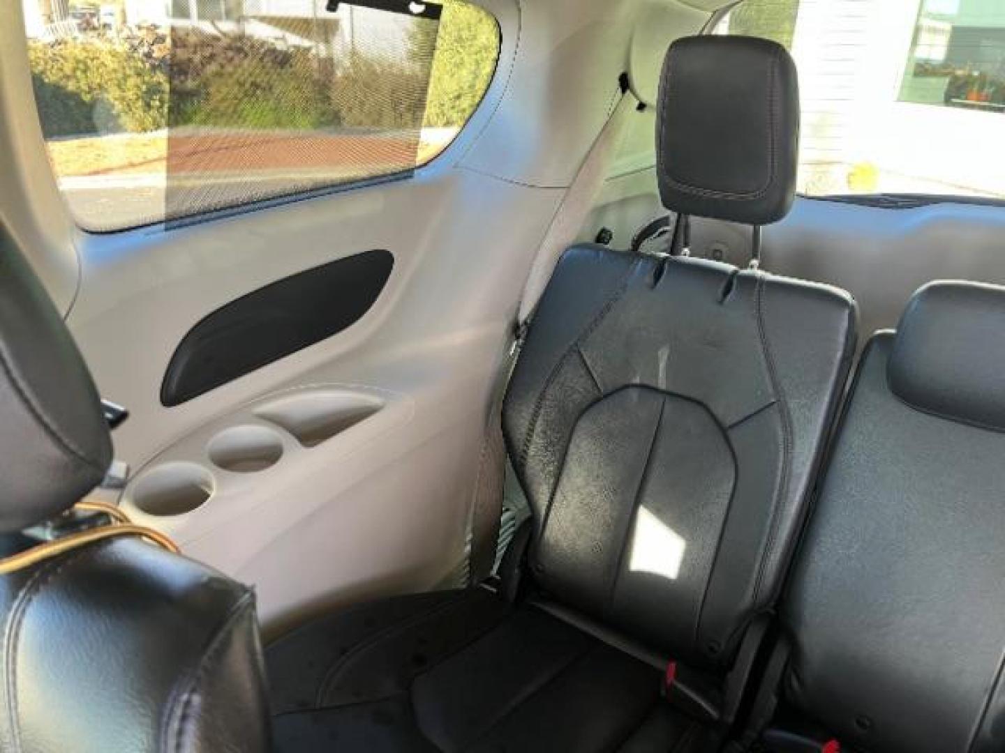 2020 Ceramic Gray Clearcoat /Black/Alloy Chrysler Pacifica Touring L (2C4RC1BG4LR) with an 3.6L V-6 DOHC engine, Automatic transmission, located at 1865 East Red Hills Pkwy, St. George, 84770, (435) 628-0023, 37.120850, -113.543640 - We specialize in helping ALL people get the best financing available. No matter your credit score, good, bad or none we can get you an amazing rate. Had a bankruptcy, divorce, or repossessions? We give you the green light to get your credit back on the road. Low down and affordable payments that fit - Photo#24