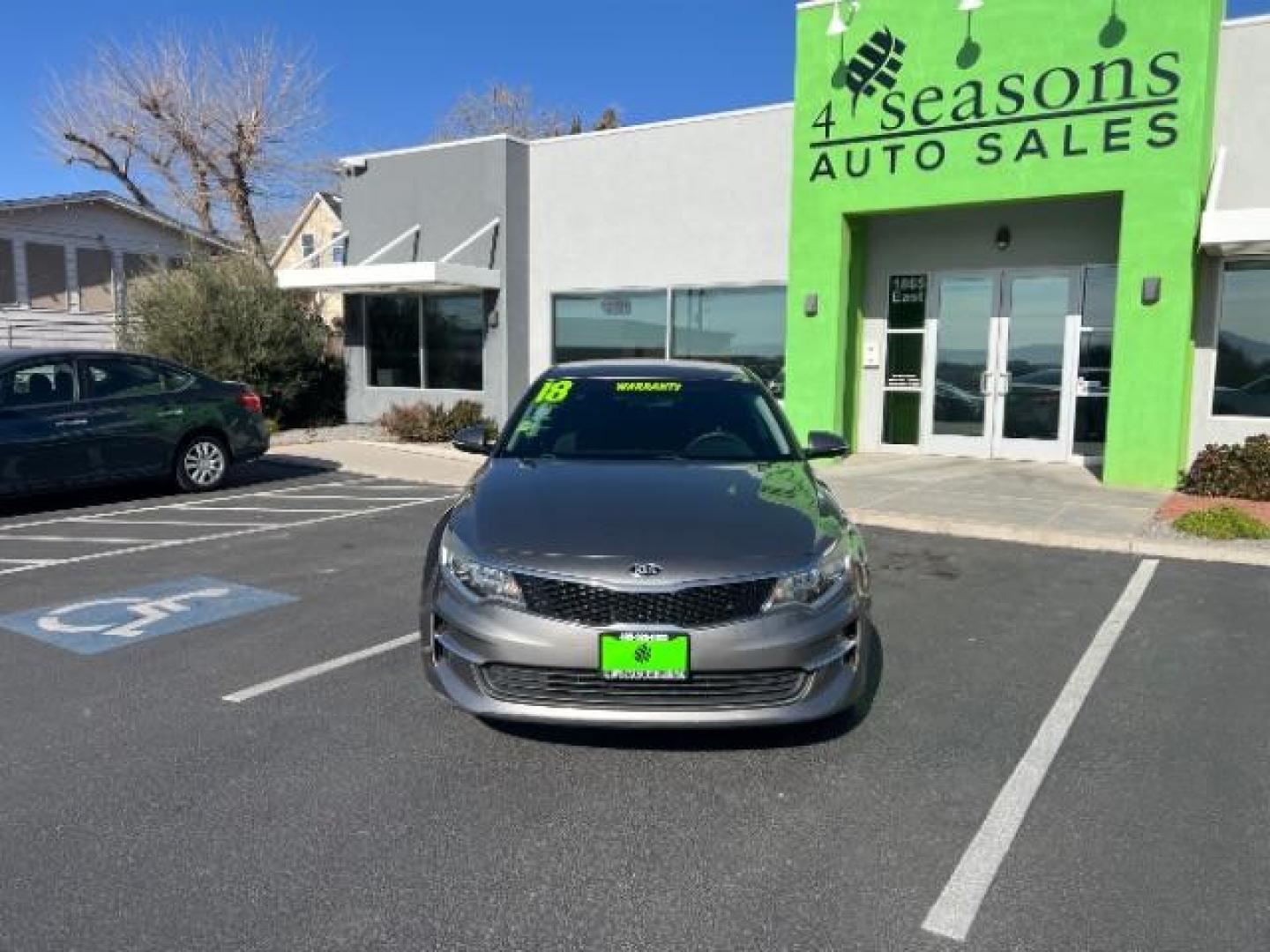 2018 Platinum Graphite /Black Kia Optima LX (5XXGT4L38JG) with an Theta II 2.4L I-4 gasoline direct injection engine, Automatic transmission, located at 1865 East Red Hills Pkwy, St. George, 84770, (435) 628-0023, 37.120850, -113.543640 - We specialize in helping ALL people get the best financing available. No matter your credit score, good, bad or none we can get you an amazing rate. Had a bankruptcy, divorce, or repossessions? We give you the green light to get your credit back on the road. Low down and affordable payments that fit - Photo#1