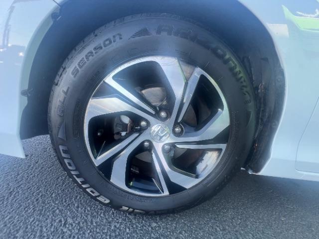 2016 White Orchid Pearl /Ivory Honda Accord LX (1HGCR2F39GA) with an 2.4L I-4 gasoline direct injection engine, Automatic transmission, located at 940 North Main Street, Cedar City, UT, 84720, (435) 628-0023, 37.692936, -113.061897 - We specialize in helping ALL people get the best financing available. No matter your credit score, good, bad or none we can get you an amazing rate. Had a bankruptcy, divorce, or repossessions? We give you the green light to get your credit back on the road. Low down and affordable payments that fit - Photo#10