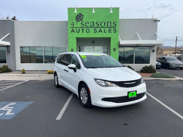 photo of 2018 Chrysler Pacifica L
