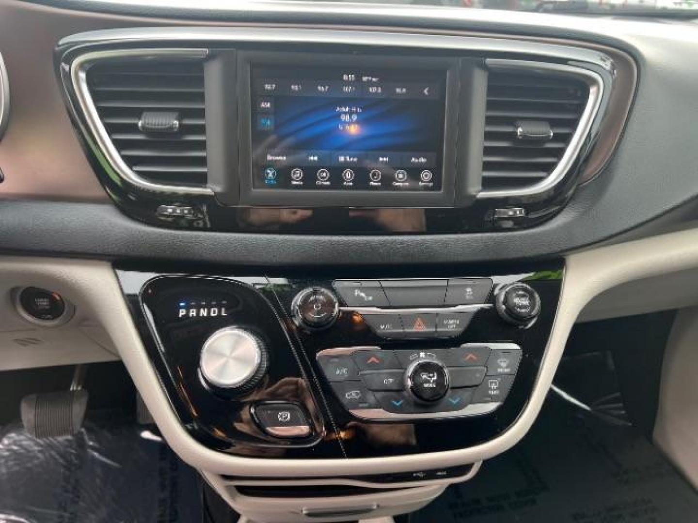 2018 Bright White Clearcoat /Black/Alloy Chrysler Pacifica L (2C4RC1AG8JR) with an Pentastar 3.6L V-6 DOHC engine, Automatic transmission, located at 940 North Main Street, Cedar City, UT, 84720, (435) 628-0023, 37.692936, -113.061897 - We specialize in helping ALL people get the best financing available. No matter your credit score, good, bad or none we can get you an amazing rate. Had a bankruptcy, divorce, or repossessions? We give you the green light to get your credit back on the road. Low down and affordable payments that fit - Photo#17