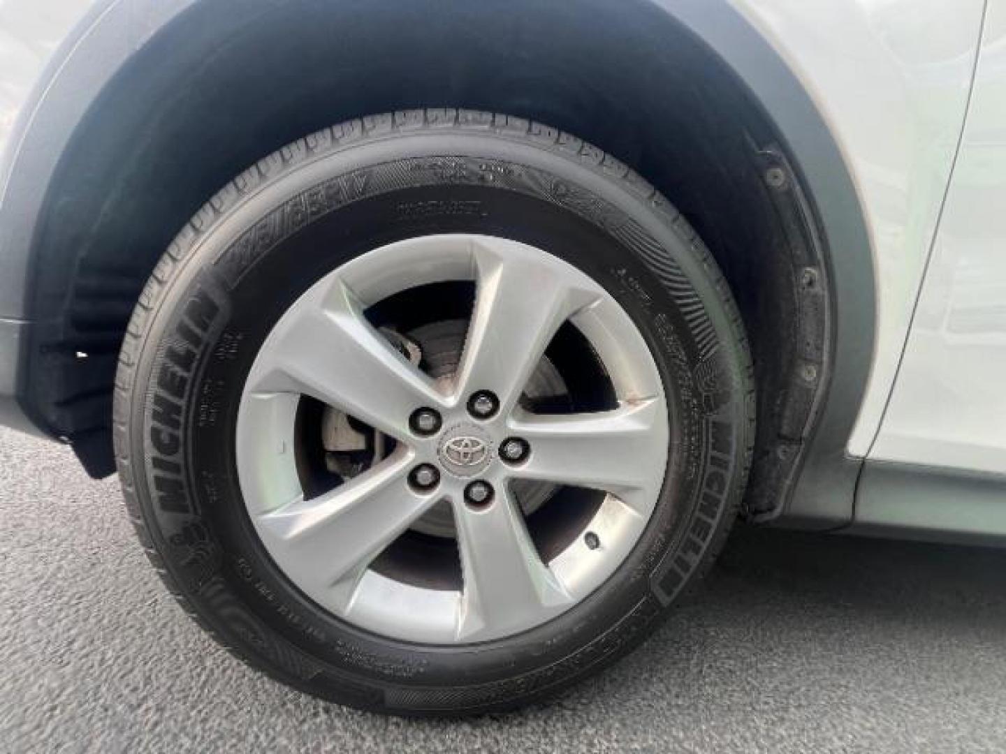 2013 Super White /Ash Toyota RAV4 XLE (JTMRFREV5D5) with an 2.5L I-4 DOHC engine, Automatic transmission, located at 1865 East Red Hills Pkwy, St. George, 84770, (435) 628-0023, 37.120850, -113.543640 - We specialize in helping ALL people get the best financing available. No matter your credit score, good, bad or none we can get you an amazing rate. Had a bankruptcy, divorce, or repossessions? We give you the green light to get your credit back on the road. Low down and affordable payments that fit - Photo#10