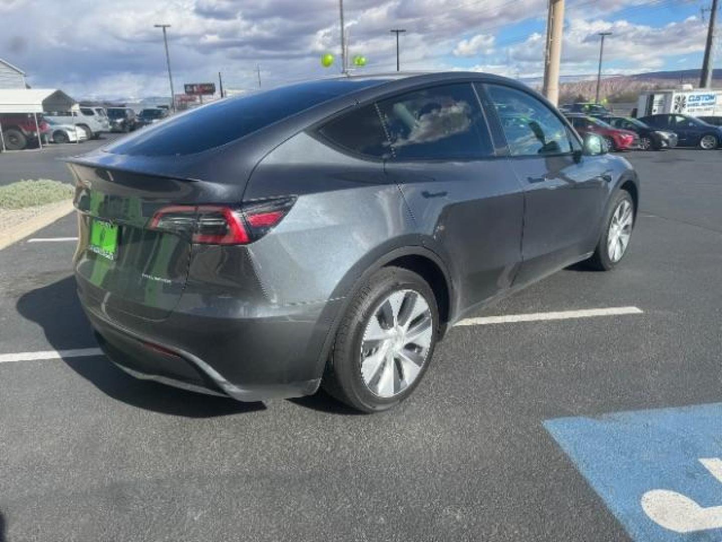 2023 Midnight Silver Metallic /Black Tesla Model Y Long Range Dual Motor All-Wheel Drive | AWD (7SAYGDEE6PF) with an ELECTRIC engine, Electric transmission, located at 1865 East Red Hills Pkwy, St. George, 84770, (435) 628-0023, 37.120850, -113.543640 - Excellent Tesla Model Y Long Range All Wheel Drive. With Hardware 4, All our Teslas come with charging kit Battery is 90% healthy. Gets 290 on full charge. Clean title, no accidents Still has remaining 120k mile Tesla warranty on battery and motor. We have aftermarket battery warranties available - Photo#7