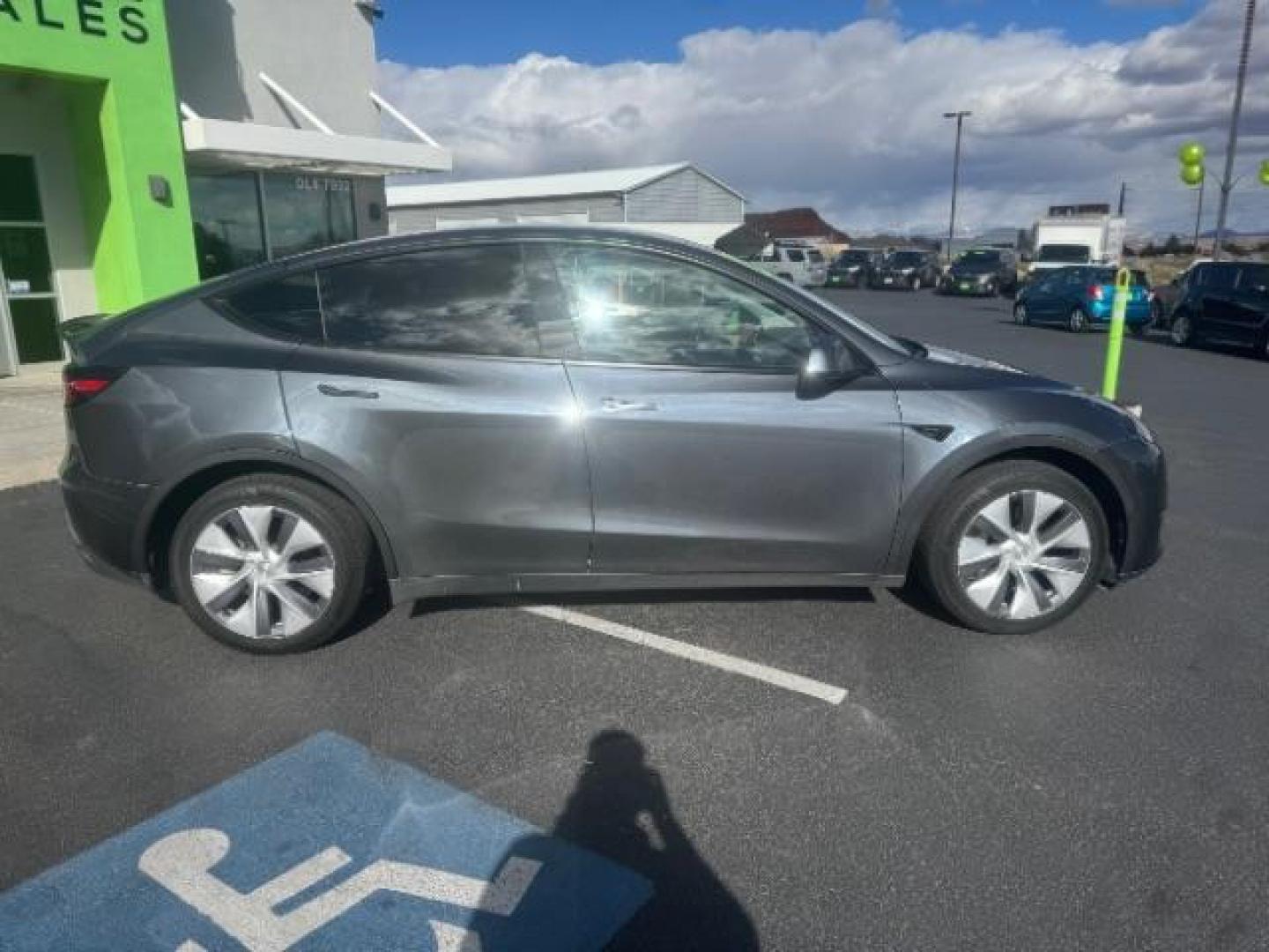 2023 Midnight Silver Metallic /Black Tesla Model Y Long Range Dual Motor All-Wheel Drive | AWD (7SAYGDEE6PF) with an ELECTRIC engine, Electric transmission, located at 1865 East Red Hills Pkwy, St. George, 84770, (435) 628-0023, 37.120850, -113.543640 - Excellent Tesla Model Y Long Range All Wheel Drive. With Hardware 4, All our Teslas come with charging kit Battery is 90% healthy. Gets 290 on full charge. Clean title, no accidents Still has remaining 120k mile Tesla warranty on battery and motor. We have aftermarket battery warranties available - Photo#8