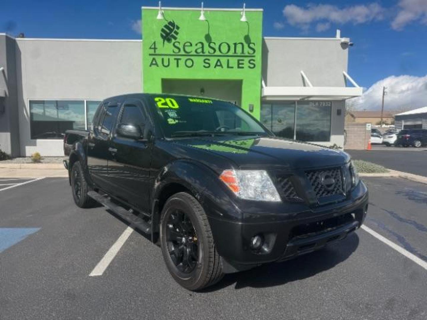 2020 Magnetic Black Pearl /Steel Nissan Frontier Crew Cab SV 4x2 (1N6ED0EA5LN) with an VQ 3.8L V-6 gasoline direct injection engine, Automatic transmission, located at 1865 East Red Hills Pkwy, St. George, 84770, (435) 628-0023, 37.120850, -113.543640 - We specialize in helping ALL people get the best financing available. No matter your credit score, good, bad or none we can get you an amazing rate. Had a bankruptcy, divorce, or repossessions? We give you the green light to get your credit back on the road. Low down and affordable payments that fit - Photo#0