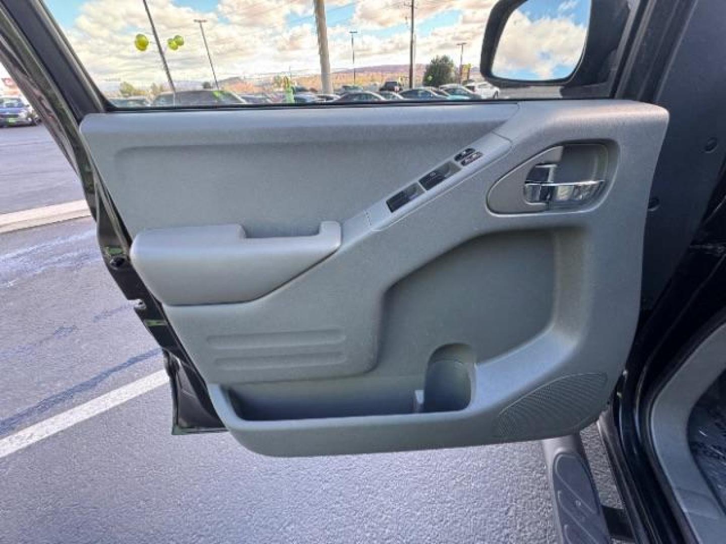 2020 Magnetic Black Pearl /Steel Nissan Frontier Crew Cab SV 4x2 (1N6ED0EA5LN) with an VQ 3.8L V-6 gasoline direct injection engine, Automatic transmission, located at 1865 East Red Hills Pkwy, St. George, 84770, (435) 628-0023, 37.120850, -113.543640 - We specialize in helping ALL people get the best financing available. No matter your credit score, good, bad or none we can get you an amazing rate. Had a bankruptcy, divorce, or repossessions? We give you the green light to get your credit back on the road. Low down and affordable payments that fit - Photo#12