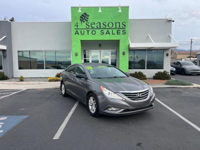 2013 Harbor Gray Metallic /Gray Hyundai Sonata GLS (5NPEB4AC8DH) with an 2.4L I-4 gasoline direct injection engine, Automatic transmission, located at 1865 East Red Hills Pkwy, St. George, 84770, (435) 628-0023, 37.120850, -113.543640 - We specialize in helping ALL people get the best financing available. No matter your credit score, good, bad or none we can get you an amazing rate. Had a bankruptcy, divorce, or repossessions? We give you the green light to get your credit back on the road. Low down and affordable payments that fit - Photo#0