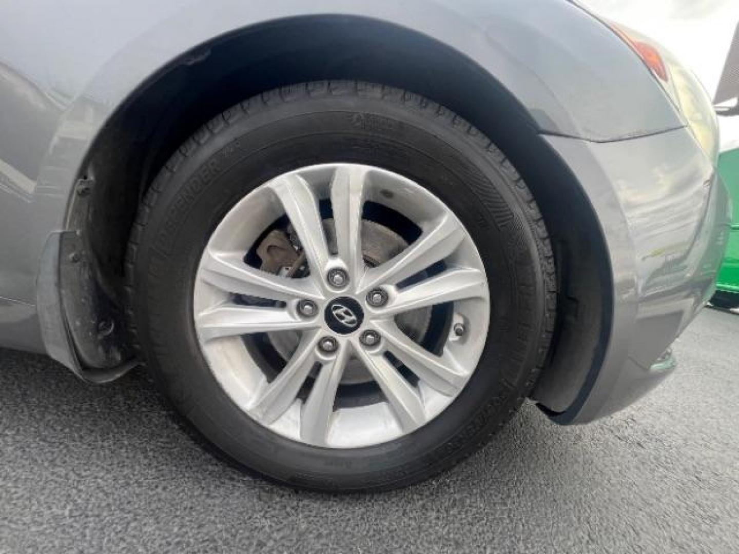 2013 Harbor Gray Metallic /Gray Hyundai Sonata GLS (5NPEB4AC8DH) with an 2.4L I-4 gasoline direct injection engine, Automatic transmission, located at 940 North Main Street, Cedar City, UT, 84720, (435) 628-0023, 37.692936, -113.061897 - We specialize in helping ALL people get the best financing available. No matter your credit score, good, bad or none we can get you an amazing rate. Had a bankruptcy, divorce, or repossessions? We give you the green light to get your credit back on the road. Low down and affordable payments that fit - Photo#8