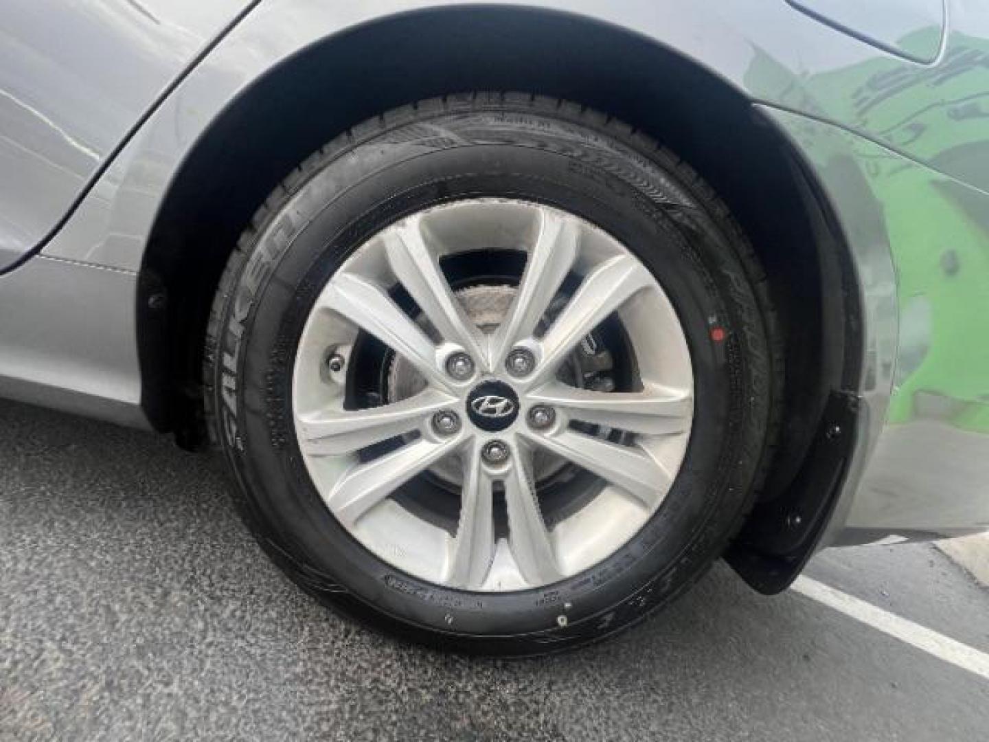 2013 Harbor Gray Metallic /Gray Hyundai Sonata GLS (5NPEB4AC8DH) with an 2.4L I-4 gasoline direct injection engine, Automatic transmission, located at 940 North Main Street, Cedar City, UT, 84720, (435) 628-0023, 37.692936, -113.061897 - We specialize in helping ALL people get the best financing available. No matter your credit score, good, bad or none we can get you an amazing rate. Had a bankruptcy, divorce, or repossessions? We give you the green light to get your credit back on the road. Low down and affordable payments that fit - Photo#10