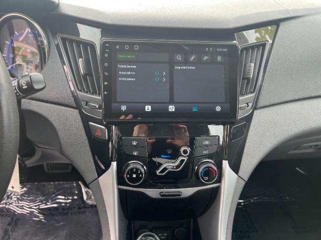 2013 Harbor Gray Metallic /Gray Hyundai Sonata GLS (5NPEB4AC8DH) with an 2.4L I-4 gasoline direct injection engine, Automatic transmission, located at 1865 East Red Hills Pkwy, St. George, 84770, (435) 628-0023, 37.120850, -113.543640 - We specialize in helping ALL people get the best financing available. No matter your credit score, good, bad or none we can get you an amazing rate. Had a bankruptcy, divorce, or repossessions? We give you the green light to get your credit back on the road. Low down and affordable payments that fit - Photo#17