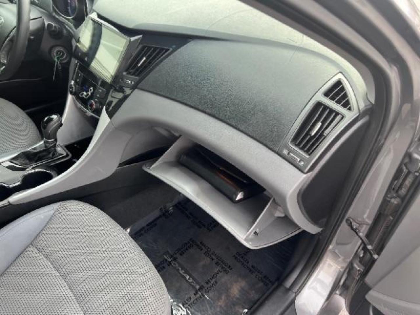 2013 Harbor Gray Metallic /Gray Hyundai Sonata GLS (5NPEB4AC8DH) with an 2.4L I-4 gasoline direct injection engine, Automatic transmission, located at 940 North Main Street, Cedar City, UT, 84720, (435) 628-0023, 37.692936, -113.061897 - We specialize in helping ALL people get the best financing available. No matter your credit score, good, bad or none we can get you an amazing rate. Had a bankruptcy, divorce, or repossessions? We give you the green light to get your credit back on the road. Low down and affordable payments that fit - Photo#29