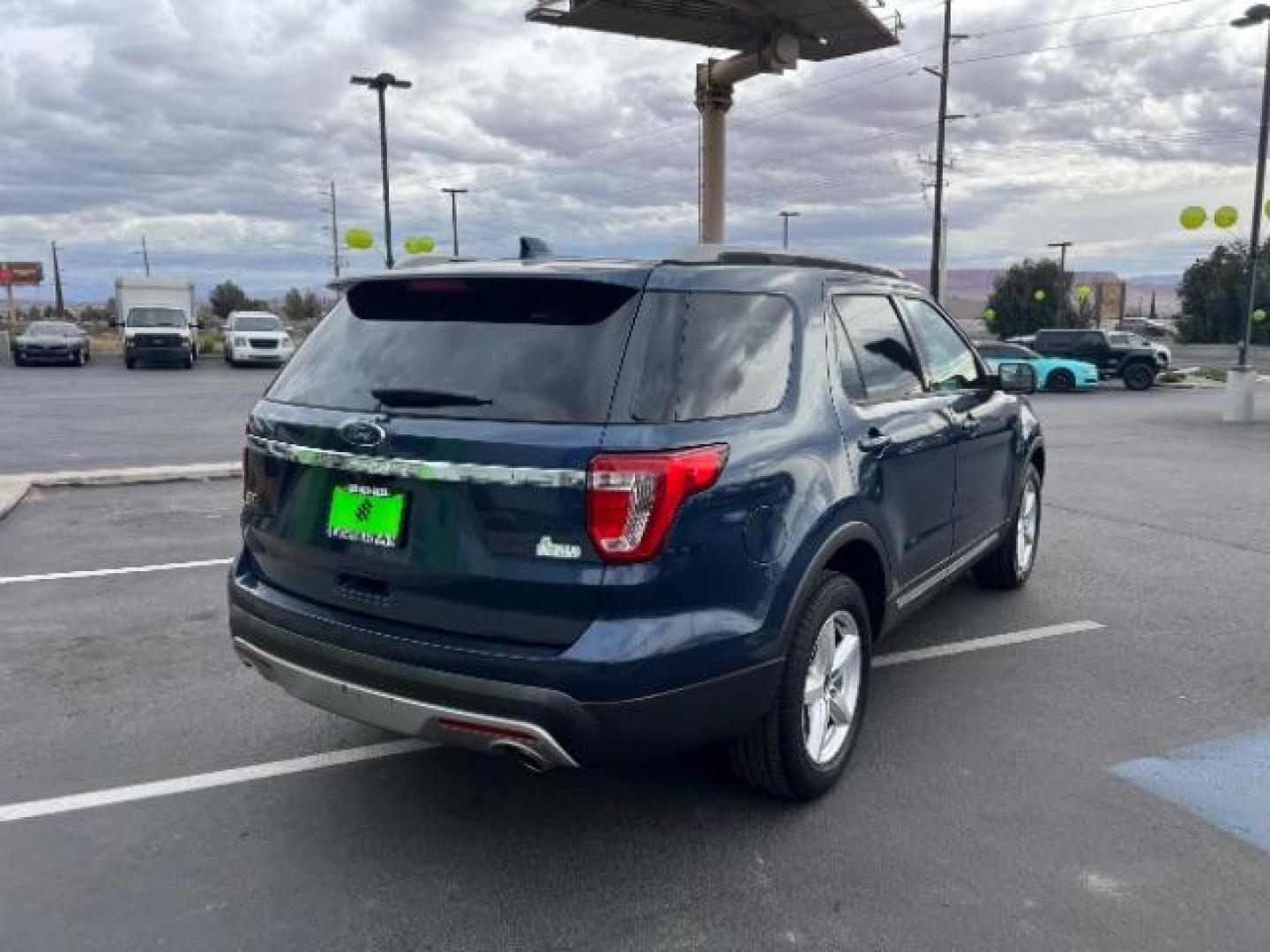 2017 Blue Jeans Metallic /Medium Light Camel Ford Explorer XLT (1FM5K7D82HG) with an EcoBoost 2.3L I-4 gasoline direct injection engine, Automatic transmission, located at 1865 East Red Hills Pkwy, St. George, 84770, (435) 628-0023, 37.120850, -113.543640 - We specialize in helping ALL people get the best financing available. No matter your credit score, good, bad or none we can get you an amazing rate. Had a bankruptcy, divorce, or repossessions? We give you the green light to get your credit back on the road. Low down and affordable payments that fit- Photo#6