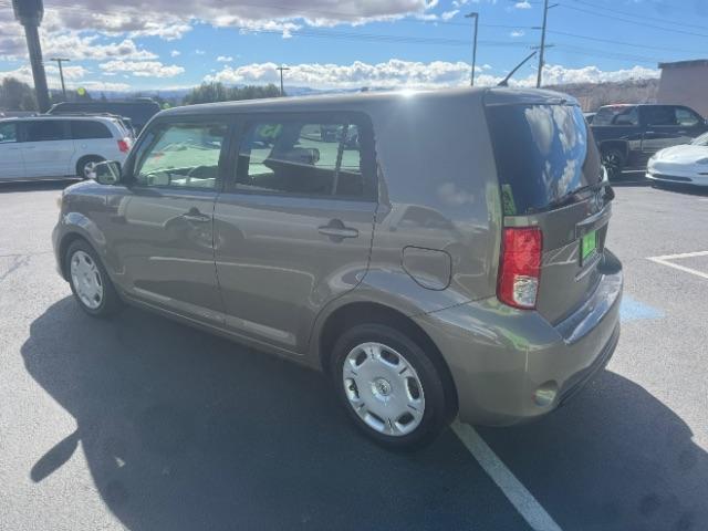 2013 Army Rock Metallic /Dark Charcoal Scion xB 10 Series (JTLZE4FE8DJ) with an 2.4L I-4 DOHC engine, Automatic transmission, located at 1865 East Red Hills Pkwy, St. George, 84770, (435) 628-0023, 37.120850, -113.543640 - We specialize in helping ALL people get the best financing available. No matter your credit score, good, bad or none we can get you an amazing rate. Had a bankruptcy, divorce, or repossessions? We give you the green light to get your credit back on the road. Low down and affordable payments that fit - Photo#5