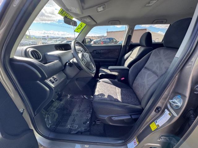 2013 Army Rock Metallic /Dark Charcoal Scion xB 10 Series (JTLZE4FE8DJ) with an 2.4L I-4 DOHC engine, Automatic transmission, located at 1865 East Red Hills Pkwy, St. George, 84770, (435) 628-0023, 37.120850, -113.543640 - We specialize in helping ALL people get the best financing available. No matter your credit score, good, bad or none we can get you an amazing rate. Had a bankruptcy, divorce, or repossessions? We give you the green light to get your credit back on the road. Low down and affordable payments that fit - Photo#9