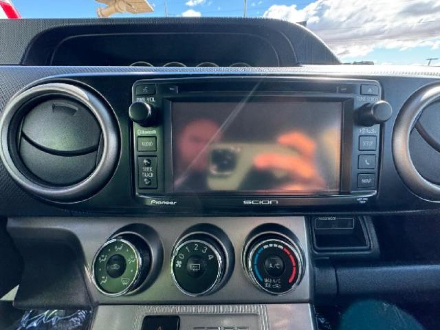 2013 Army Rock Metallic /Dark Charcoal Scion xB 10 Series (JTLZE4FE8DJ) with an 2.4L I-4 DOHC engine, Automatic transmission, located at 1865 East Red Hills Pkwy, St. George, 84770, (435) 628-0023, 37.120850, -113.543640 - We specialize in helping ALL people get the best financing available. No matter your credit score, good, bad or none we can get you an amazing rate. Had a bankruptcy, divorce, or repossessions? We give you the green light to get your credit back on the road. Low down and affordable payments that fit - Photo#13