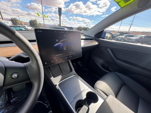 2023 Deep Blue Metallic /Black Tesla Model Y Long Range Dual Motor All-Wheel Drive | AWD (7SAYGDEE3PA) with an ELECTRIC engine, Electric transmission, located at 1865 East Red Hills Pkwy, St. George, 84770, (435) 628-0023, 37.120850, -113.543640 - Excellent Tesla Model Y Long Range All Wheel Drive. With Acceleration Boost paid for ($2k add on) All our Teslas come with charging kit Battery is 98% healthy. Gets 310 on full charge. Clean title, no accidents Still has remaining 120k mile Tesla warranty on battery and motor. We have aftermarket - Photo#13