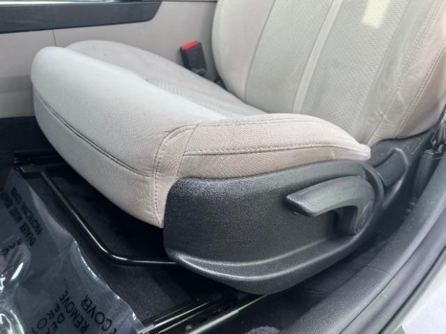 2017 Silver /Gray Hyundai Sonata SE (5NPE24AF9HH) , Automatic transmission, located at 1865 East Red Hills Pkwy, St. George, 84770, (435) 628-0023, 37.120850, -113.543640 - We specialize in helping ALL people get the best financing available. No matter your credit score, good, bad or none we can get you an amazing rate. Had a bankruptcy, divorce, or repossessions? We give you the green light to get your credit back on the road. Low down and affordable payments that fit - Photo#13