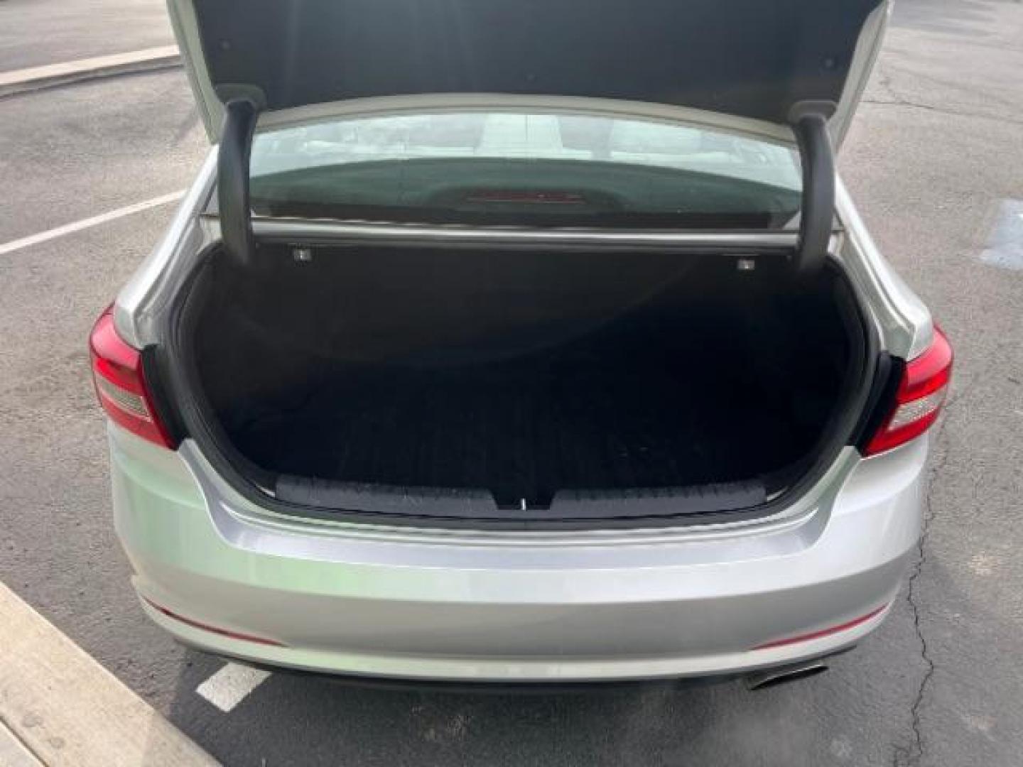 2017 Silver /Gray Hyundai Sonata SE (5NPE24AF9HH) , Automatic transmission, located at 940 North Main Street, Cedar City, UT, 84720, (435) 628-0023, 37.692936, -113.061897 - We specialize in helping ALL people get the best financing available. No matter your credit score, good, bad or none we can get you an amazing rate. Had a bankruptcy, divorce, or repossessions? We give you the green light to get your credit back on the road. Low down and affordable payments that fit - Photo#24