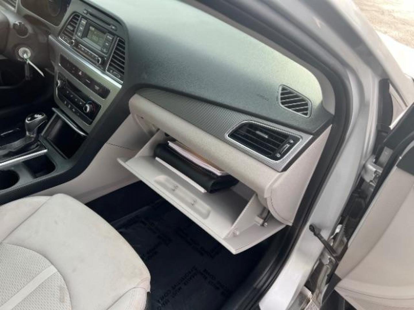 2017 Silver /Gray Hyundai Sonata SE (5NPE24AF9HH) , Automatic transmission, located at 940 North Main Street, Cedar City, UT, 84720, (435) 628-0023, 37.692936, -113.061897 - We specialize in helping ALL people get the best financing available. No matter your credit score, good, bad or none we can get you an amazing rate. Had a bankruptcy, divorce, or repossessions? We give you the green light to get your credit back on the road. Low down and affordable payments that fit - Photo#29