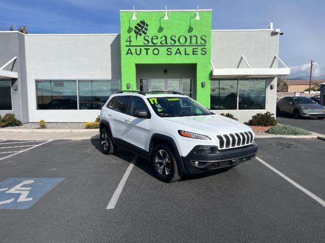 photo of 2017 Jeep Cherokee Trailhawk L Plus 4x4