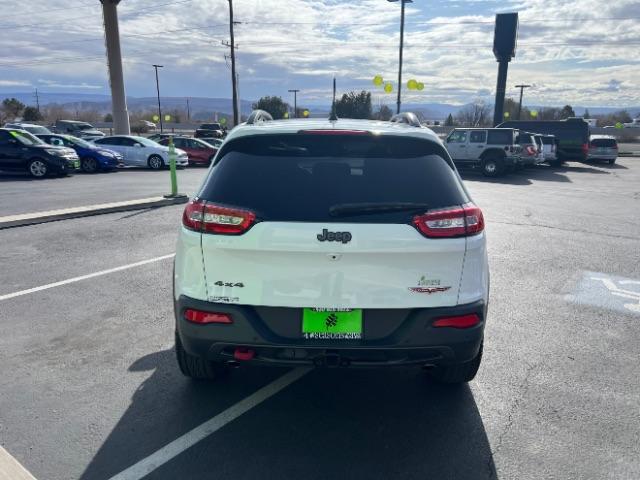 2017 Bright White Clearcoat /Black Jeep Cherokee Trailhawk L Plus 4x4 (1C4PJMBS7HD) with an Pentastar 3.2L V-6 DOHC engine, Automatic transmission, located at 1865 East Red Hills Pkwy, St. George, 84770, (435) 628-0023, 37.120850, -113.543640 - Photo#5