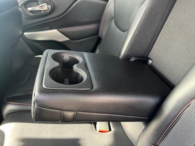 2017 Bright White Clearcoat /Black Jeep Cherokee Trailhawk L Plus 4x4 (1C4PJMBS7HD) with an Pentastar 3.2L V-6 DOHC engine, Automatic transmission, located at 1865 East Red Hills Pkwy, St. George, 84770, (435) 628-0023, 37.120850, -113.543640 - Photo#22