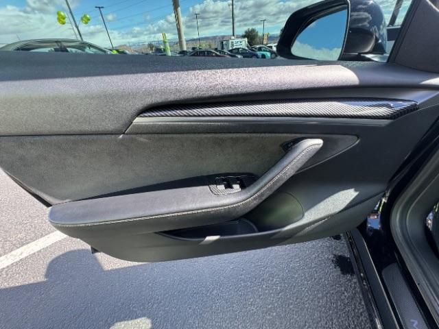 2021 Solid Black /Black Tesla Model 3 Long Range Dual Motor All-Wheel Drive (5YJ3E1EB9MF) with an ELECTRIC engine, Electric transmission, located at 1865 East Red Hills Pkwy, St. George, 84770, (435) 628-0023, 37.120850, -113.543640 - Excellent Tesla Model 3 Long Range All Wheel Drive. With Full Self Drive paid for ($8k add on) Which is no longer available to buy. All our Teslas come with charging kits. Battery is 98% healthy. Gets 310 on full charge! Amazing for this year. Clean title, no accidents Still has remaining 120k mi - Photo#10