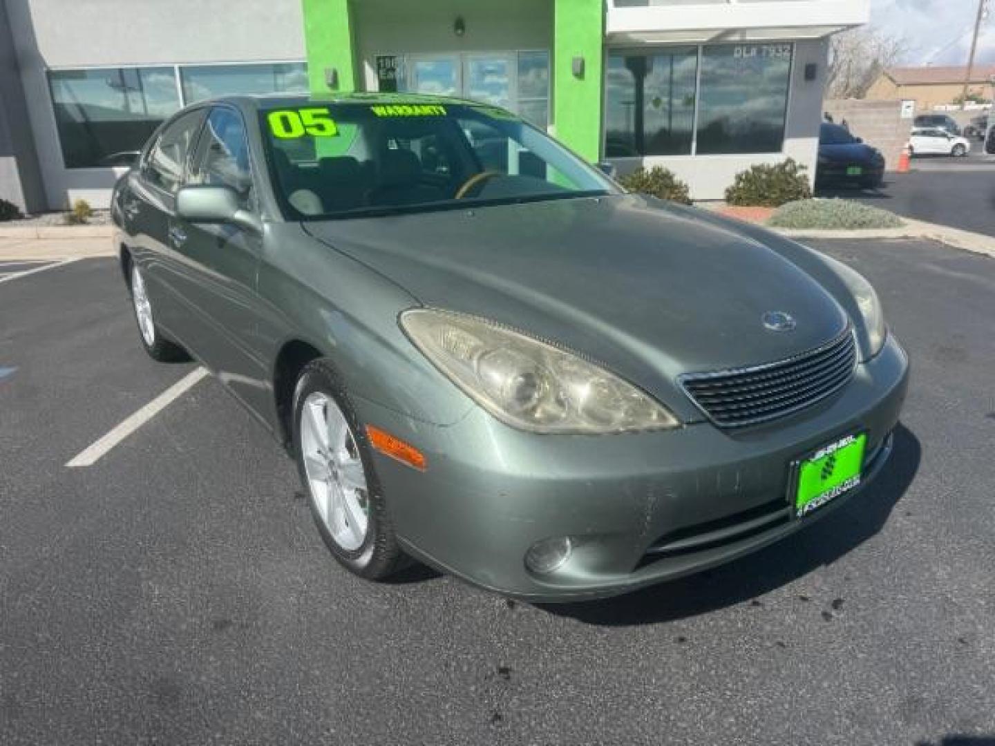 2005 Green /Beige Lexus ES 330 Sedan (JTHBA30G555) , Automatic transmission, located at 940 North Main Street, Cedar City, UT, 84720, (435) 628-0023, 37.692936, -113.061897 - Photo#1