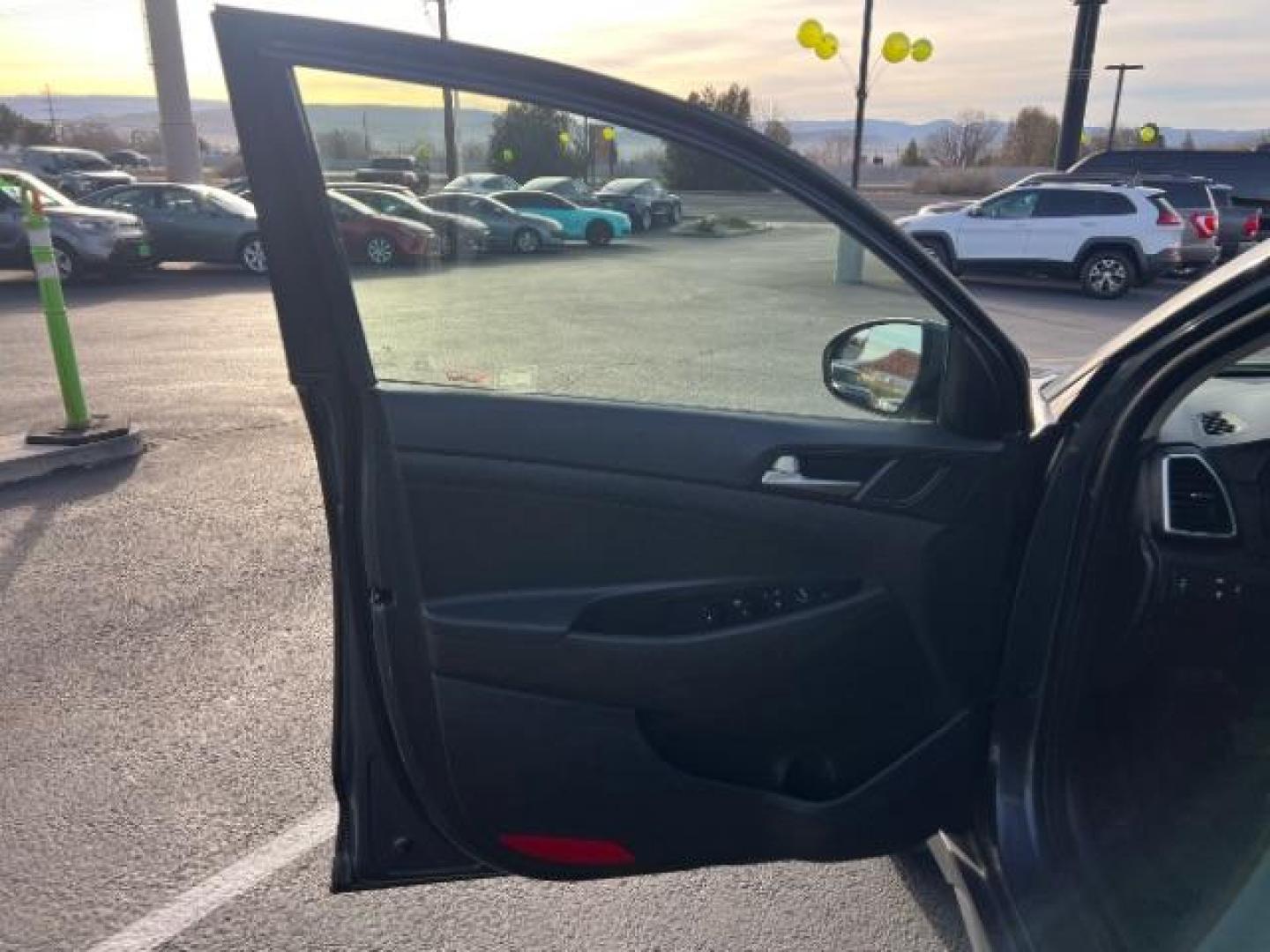 2019 Dusk Blue /Black Hyundai Tucson SE (KM8J2CA49KU) with an Nu 2L I-4 gasoline direct injection engine, Automatic transmission, located at 1865 East Red Hills Pkwy, St. George, 84770, (435) 628-0023, 37.120850, -113.543640 - We specialize in helping ALL people get the best financing available. No matter your credit score, good, bad or none we can get you an amazing rate. Had a bankruptcy, divorce, or repossessions? We give you the green light to get your credit back on the road. Low down and affordable payments that fit - Photo#12