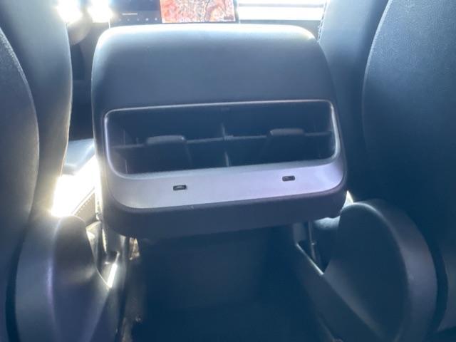 2024 Solid Black /Black Tesla Model X Long Range (7SAXCBE55RF) with an ELECTRIC engine, Electric transmission, located at 1865 East Red Hills Pkwy, St. George, 84770, (435) 628-0023, 37.120850, -113.543640 - Excellent Tesla Model X Long Range All Wheel Drive. With 3rd row 6 Seats, HW4, Homelink, Tow hitch, 20' WheelsLow miles and in near new condition. All our Teslas come with charging kit. Battery is healthy. Gets 300 on full charge. Clean title, no accidents, 1 Owner. Still has remaining Bumper 2 - Photo#25