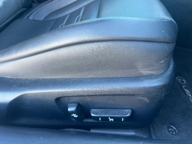 2017 White /Black Lexus RC 350 RWD (JTHHE5BC0H5) with an 3.5L V6 DOHC 24V engine, 8-Speed Automatic transmission, located at 1865 East Red Hills Pkwy, St. George, 84770, (435) 628-0023, 37.120850, -113.543640 - Photo#23