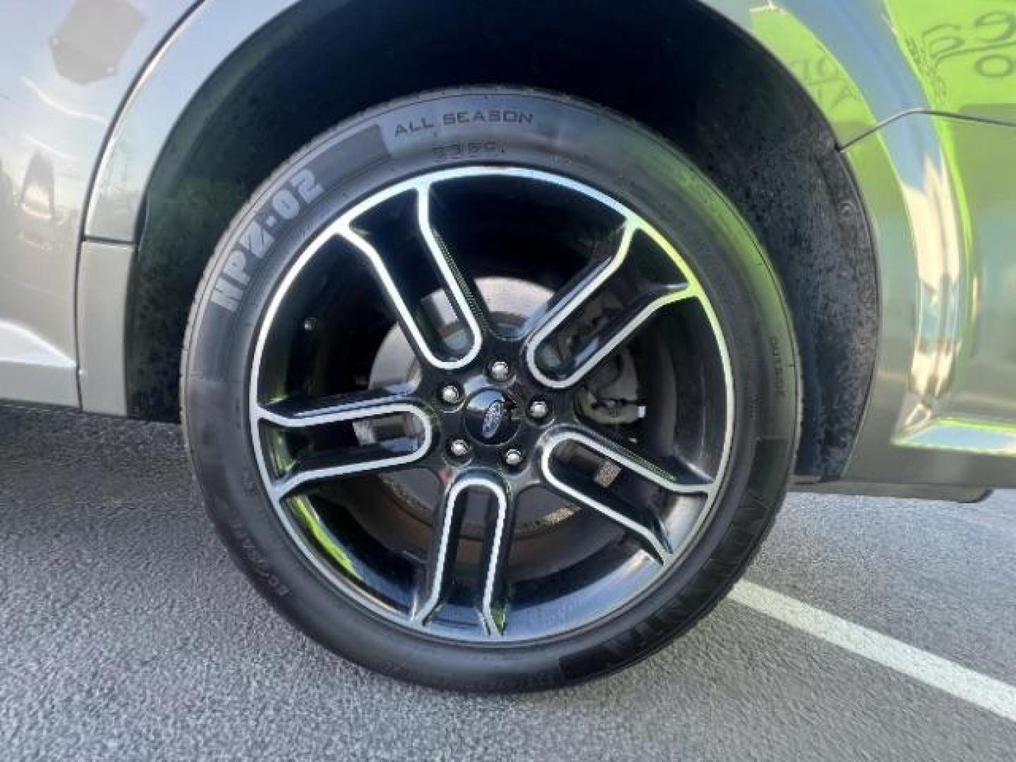 2013 Mineral Gray Metallic /Charcoal Black w/Gray Inserts Ford Flex Limited (2FMGK5D83DB) with an 3.5L V-6 DOHC engine, Automatic transmission, located at 1865 East Red Hills Pkwy, St. George, 84770, (435) 628-0023, 37.120850, -113.543640 - We specialize in helping ALL people get the best financing available. No matter your credit score, good, bad or none we can get you an amazing rate. Had a bankruptcy, divorce, or repossessions? We give you the green light to get your credit back on the road. Low down and affordable payments that fit - Photo#8